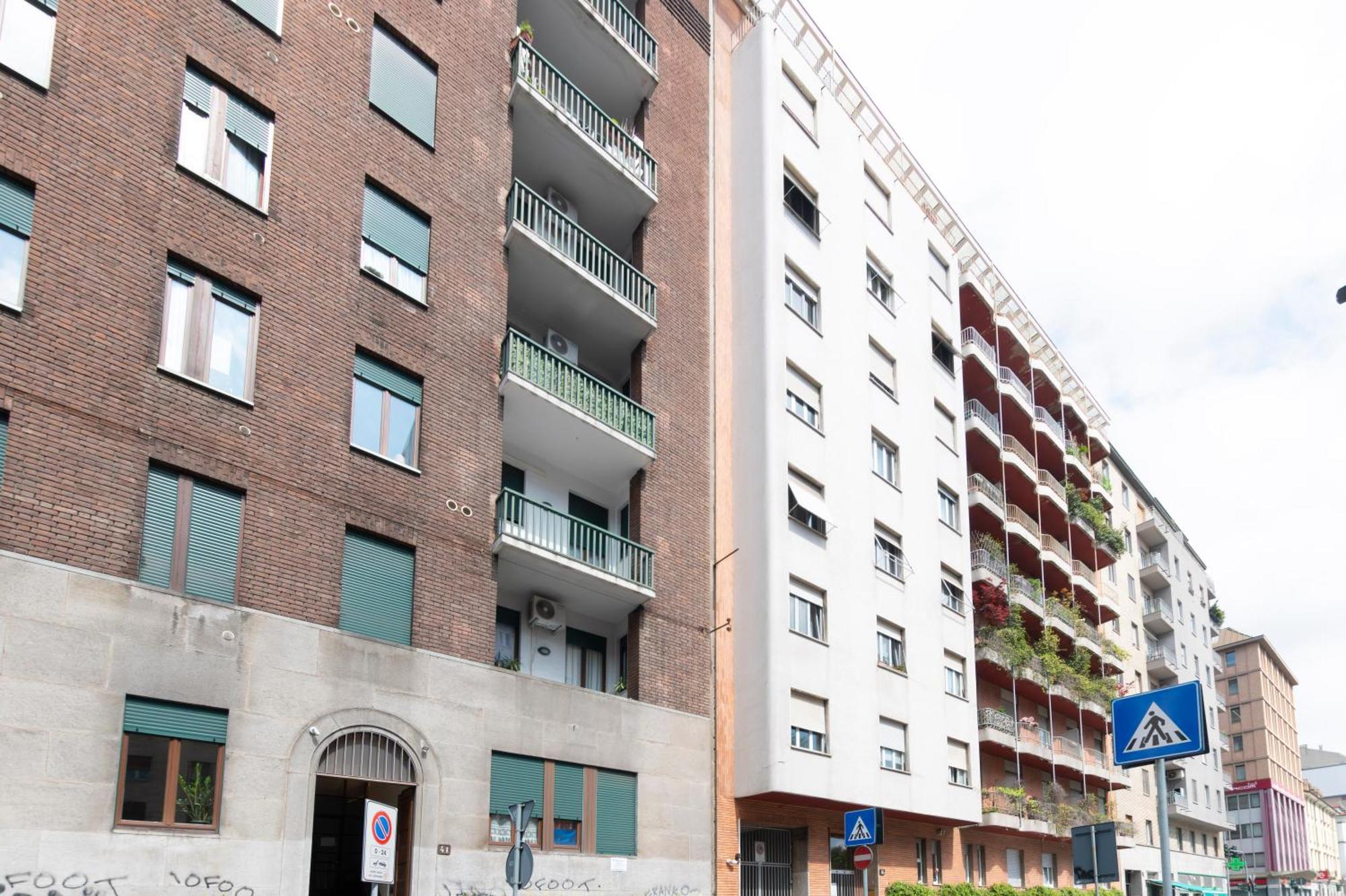 Modern & Stylish Near Isola & Central Station 米兰 外观 照片